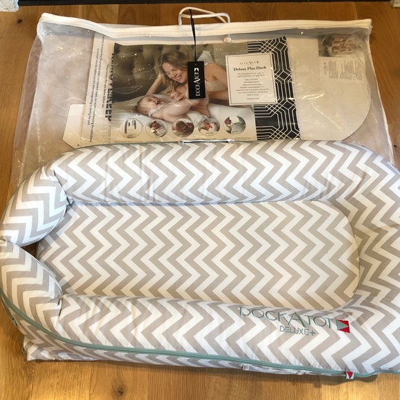 dockatot deluxe chevron